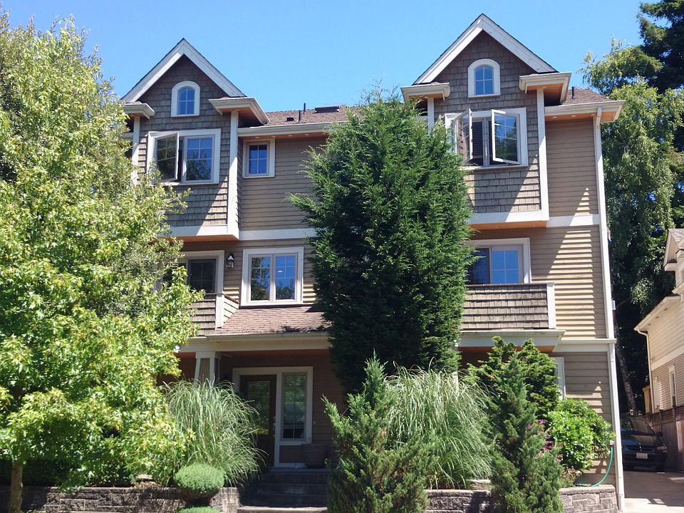 2nd image of 514 11th Ave E