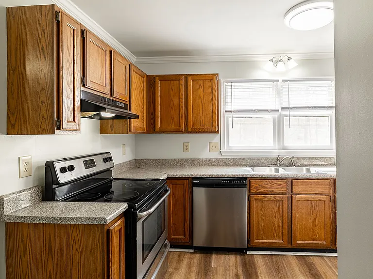 345 Research Dr — Photo 7
