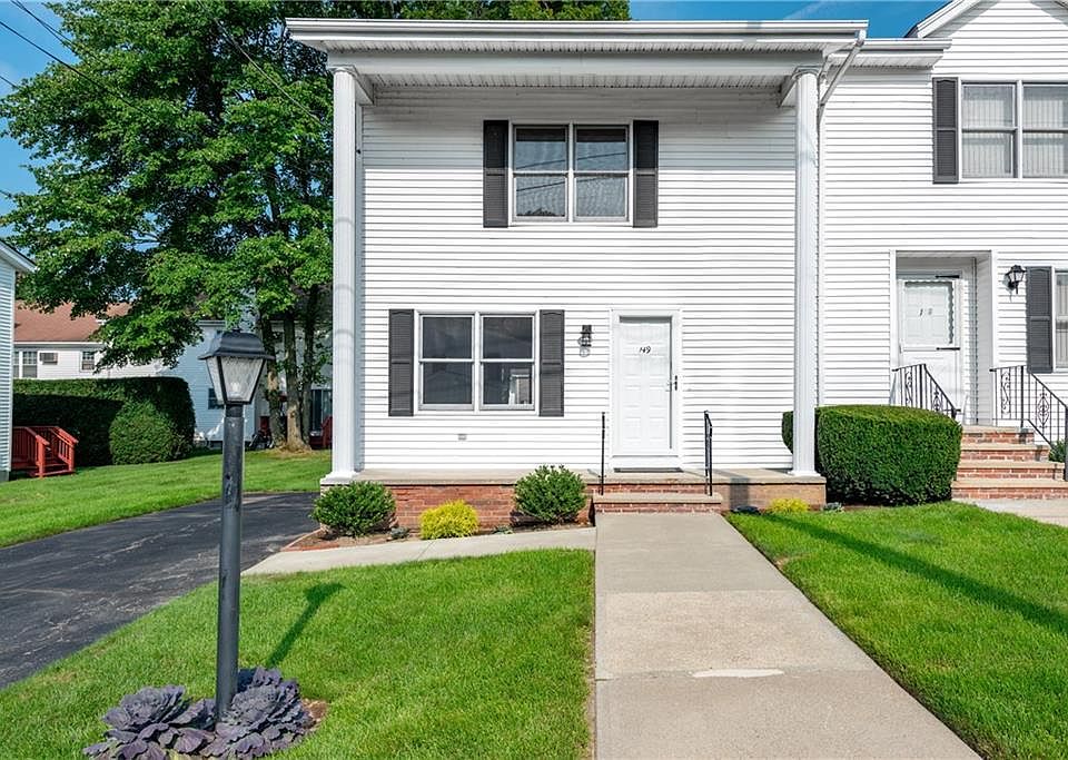 1st image of 149 Oak Park Dr