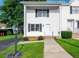 149 Oak Park Dr, North Providence, RI 02904