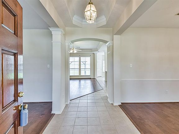 2nd image of 19302 Jeckell Isles Ct