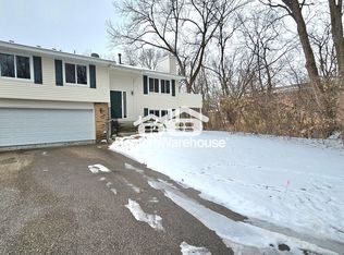 3878 Dolomite Dr, Eagan, MN 55122