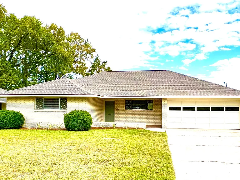 3041 Singletary Dr — Photo 18