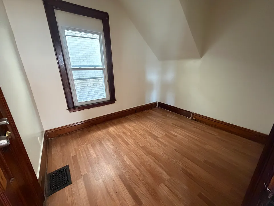 416 Goodyear Ave #2