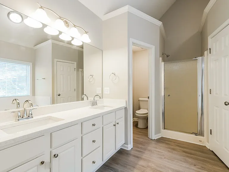 802 Pinder Point Ct — Photo 12