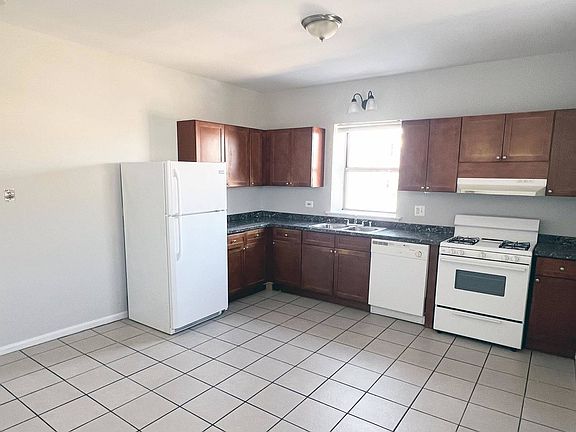 5th image of 6414 S Woodlawn Ave #3