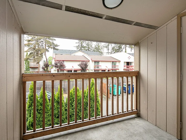 322 9th Ave SE — Photo 28
