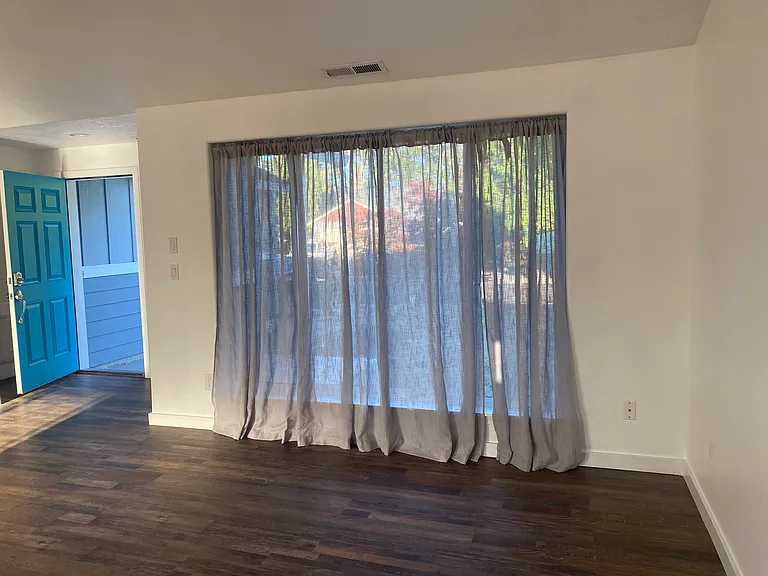 836 Fairmont Dr NE — Photo 24