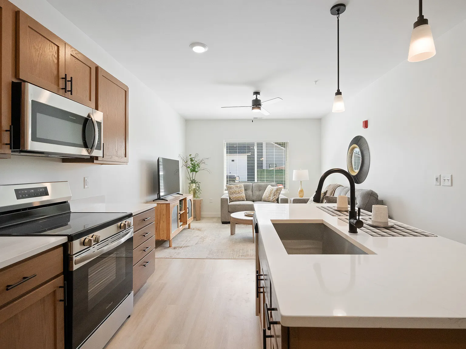 District Flats on Webster Street — Photo 3