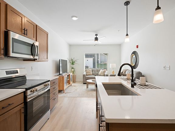 3rd image of 3402 S Webster St #71d61710b