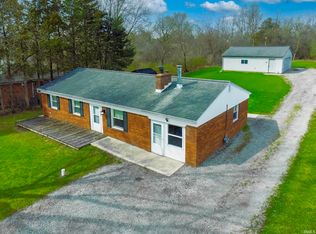 1817 Beineke Rd, Fort Wayne, IN 46808