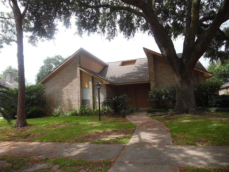 1st image of 12414 Wrenthorpe Dr