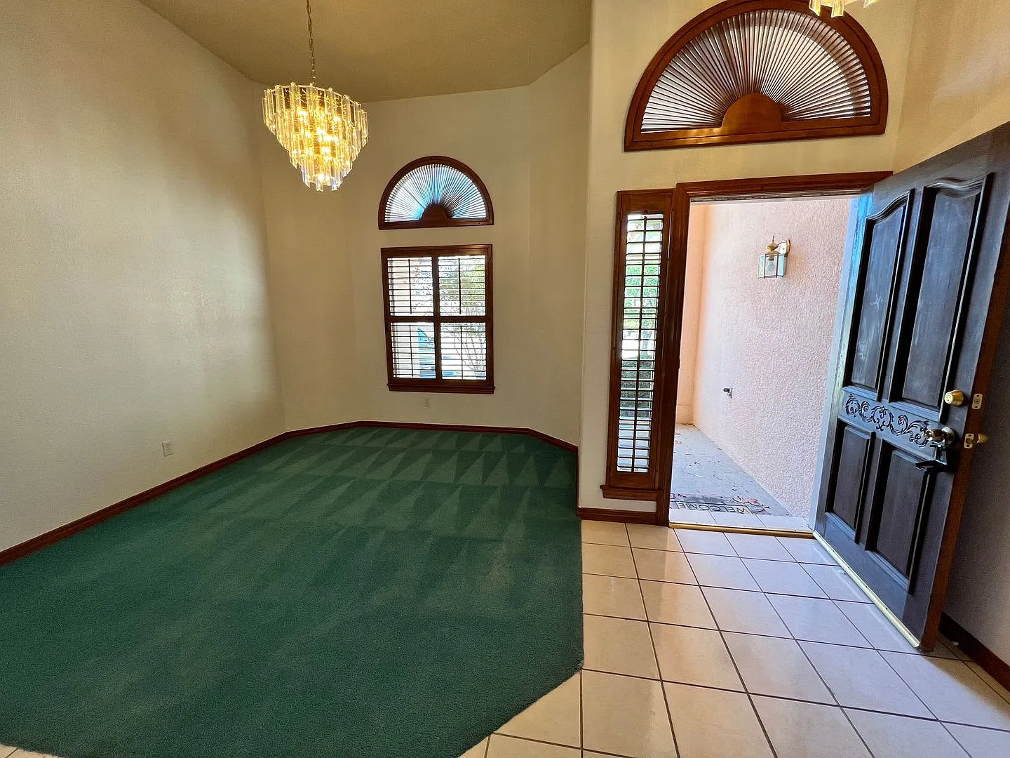 Elegant Westside Gem with Spacious Living and Exceptional Location — Photo 3