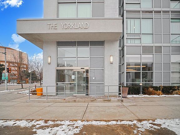 4th image of 275 Yorkland Rd #411