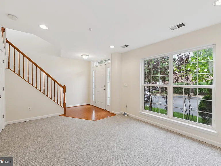 3802 Dominion Mill Dr — Photo 3
