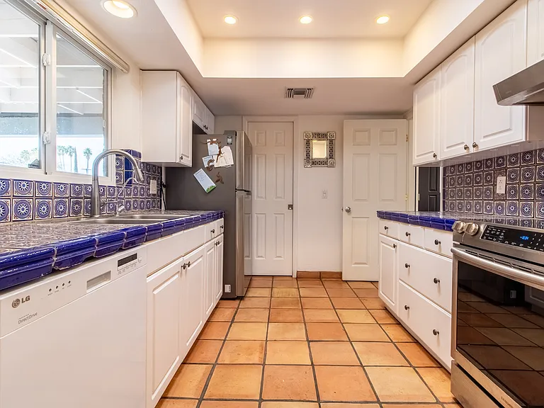 3752 E Calle Guaymas — Photo 2