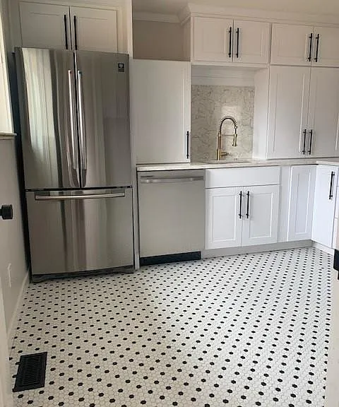 950 Buchtel Blvd — Photo 1