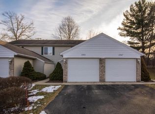 8505 Courtland Dr NE, Rockford, MI 49341