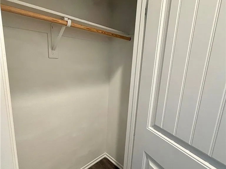 914 Haviture Way — Photo 24