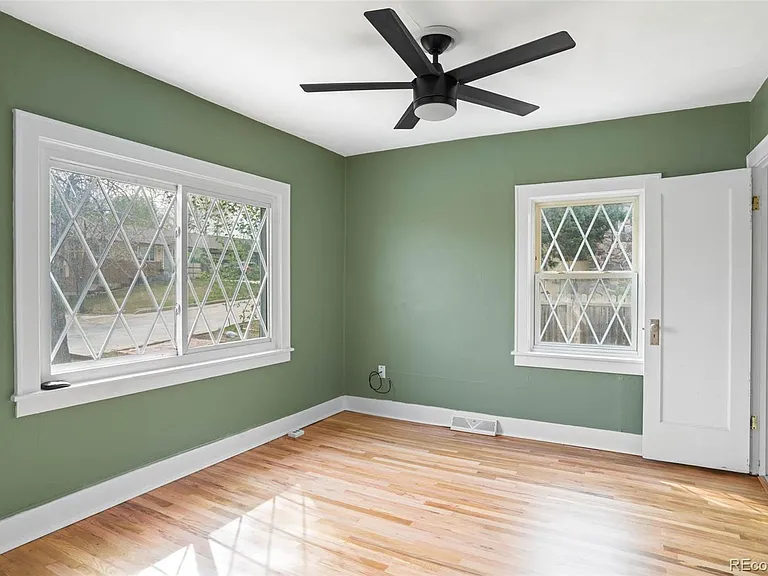 545 Ingalls St — Photo 6