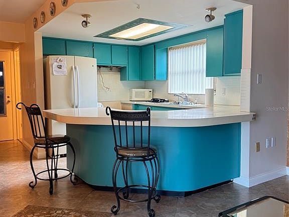 5th image of 9201 Barrington Ln