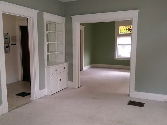 5th image of 4013 Catherine Ave