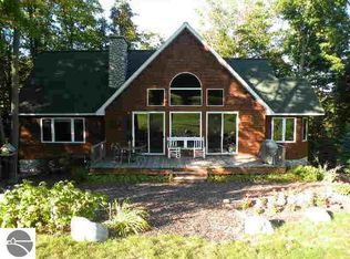 4950 Eagle Ln, Bellaire, MI 49615