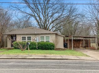 1211 Country Club Rd, Cleburne, TX 76033