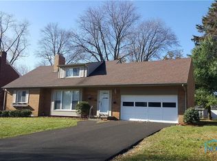 2919 Densmore Dr, Toledo, OH 43606