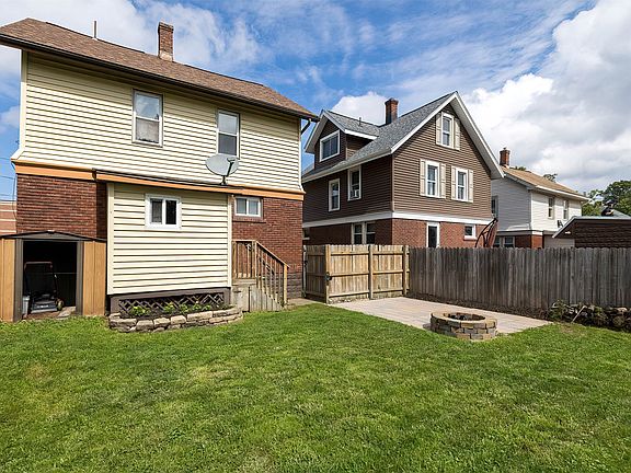 3rd image of 349 Craig St
