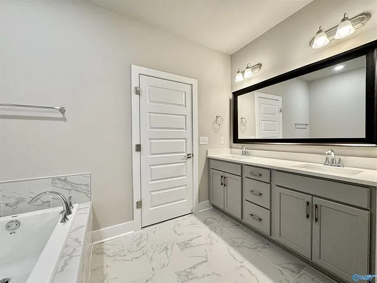 6103 Ruby Grace Cir — Photo 5