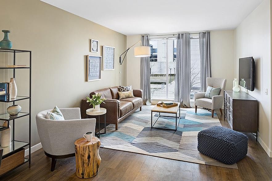 2nd image of 412 D St #417