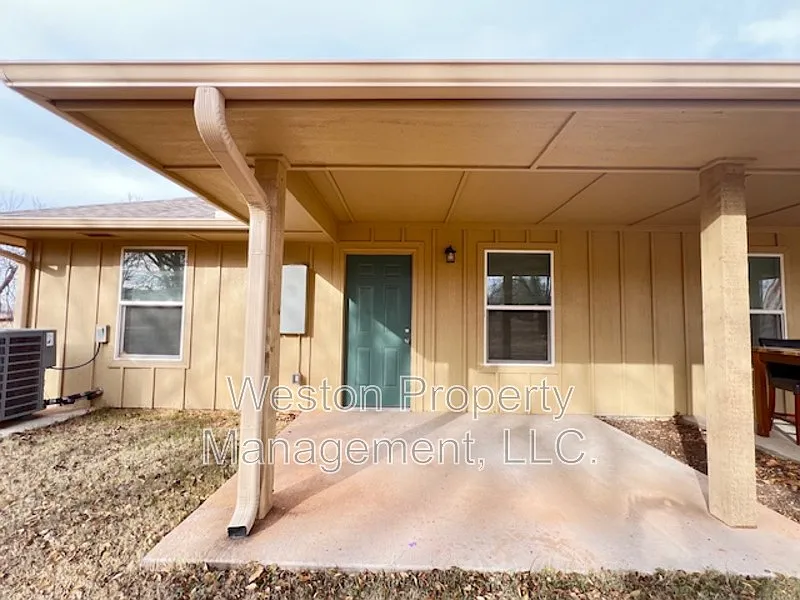 Building Photo - 1823 E Rutgers Ave #2