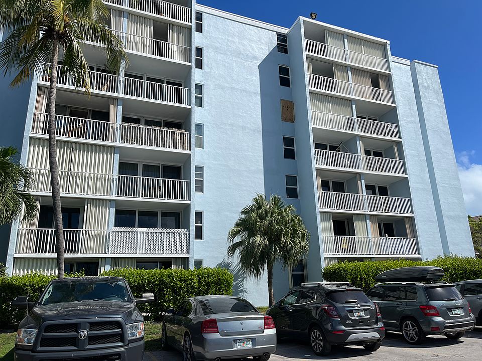 1st image of 3312 Northside Dr APT 610