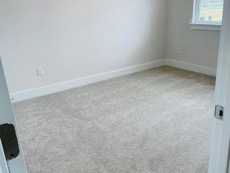 158 Elisha Dr — Photo 17