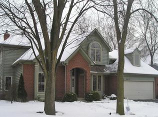 5S475 Beau Bien Blvd, Naperville, IL