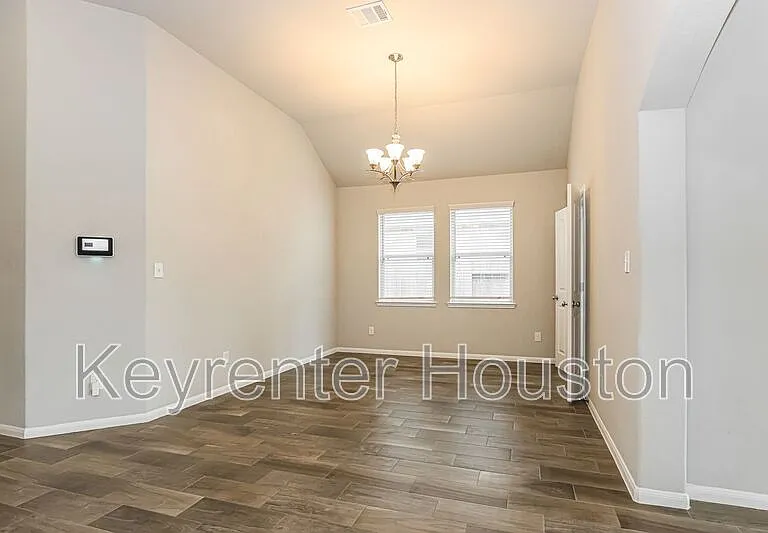 31519 Kailua Dr — Photo 6