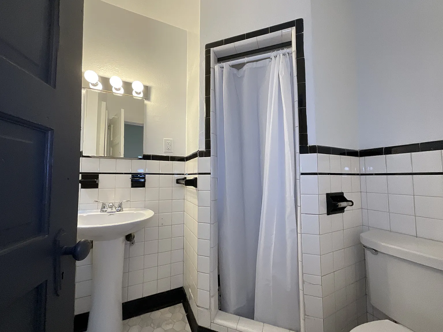 2122 Susquehanna Street - 1 — Photo 2