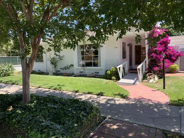 739 Powell St, Hollister, CA 95023