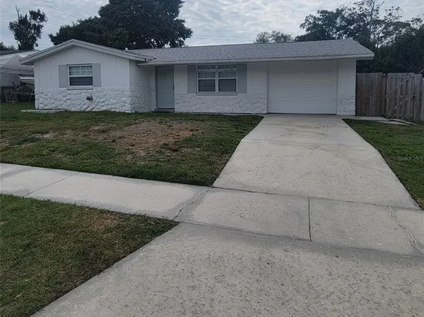 1647 Debonair Dr, Holiday, FL 34690