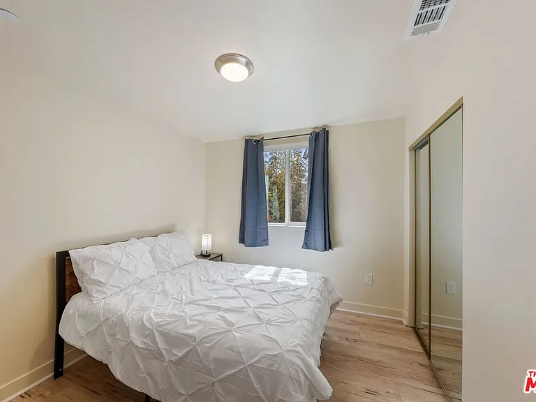 5912 S Flower St — Photo 51