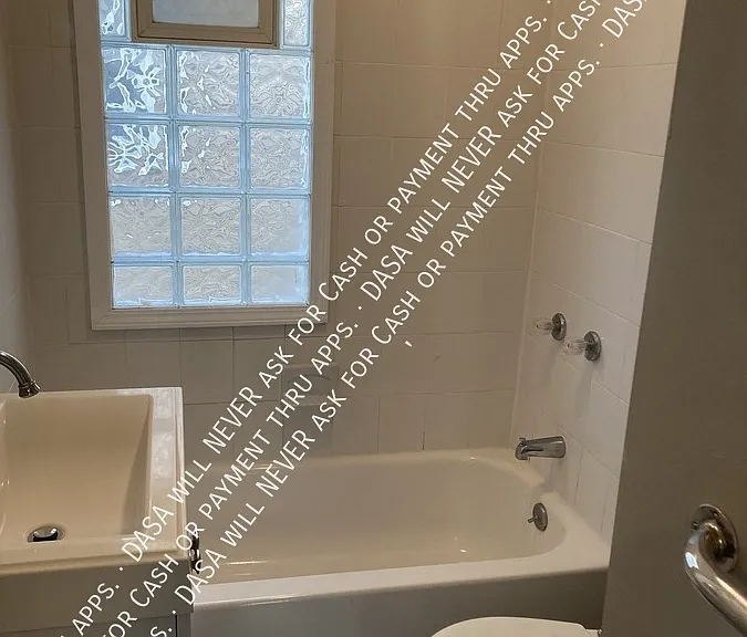 101 Howell St #LOWER — Photo 6