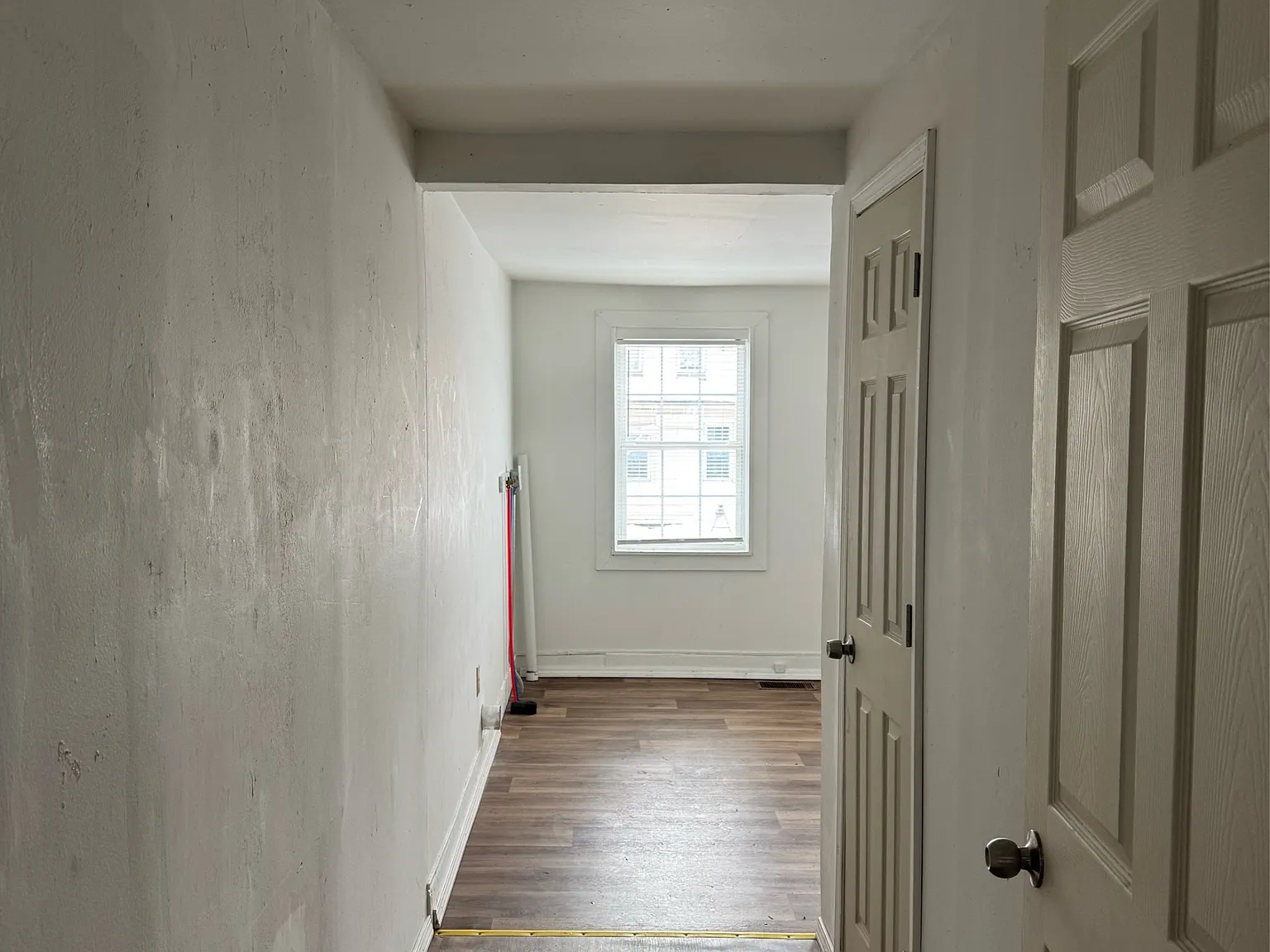 1124 Dudley Avenue - 1 — Photo 2