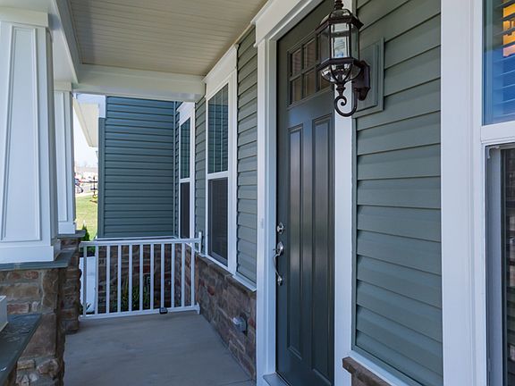 3rd image of 15068 Addison Ln #N75zak