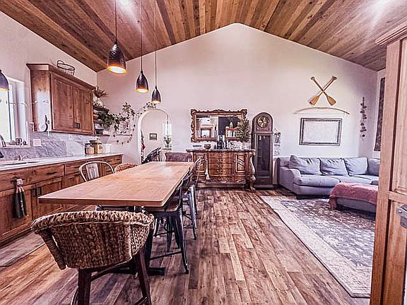 5th image of 6951 Friendship Rd