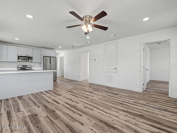 5th image of 4416 Beatline Rd