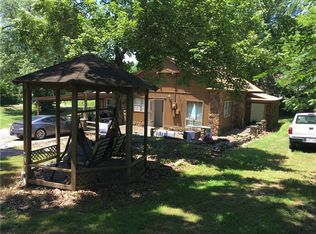 357 E Lowell Ave, Cave Springs, AR 72718