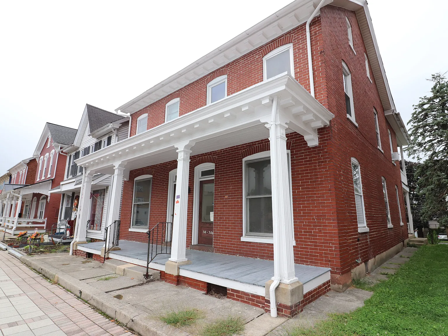1 bed, $935 — Photo 1