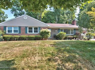 110 Gentilly Dr, Clarks Summit, PA 18411