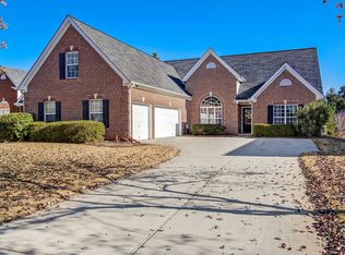 409 Grand Ashbury Ln, Sugar Hill, GA 30518
